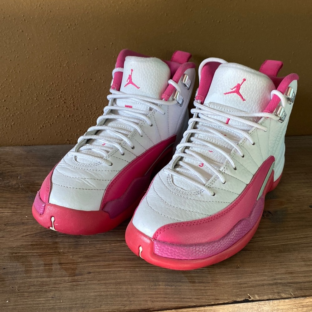 Jordan women 12s